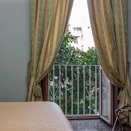 Bed and Breakfast Le Stanze Del Vicere Boutique 3*